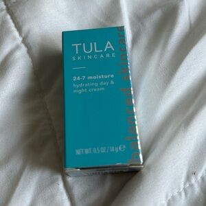 TULA SKINCARE 24-7 Moisture Hydrating Day & Night Cream